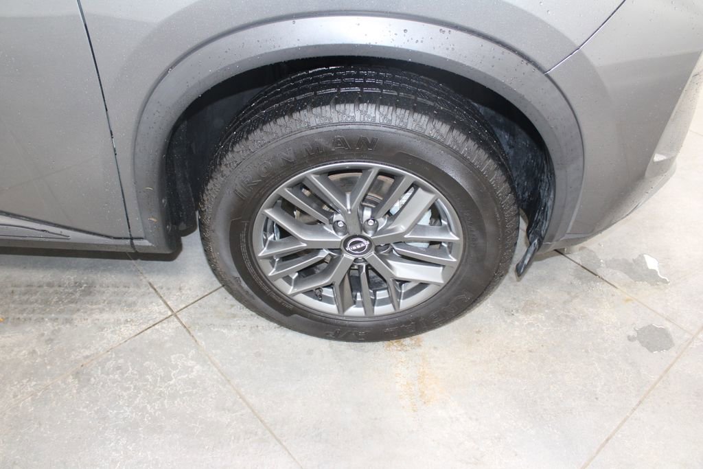 Used 2023 Nissan Rogue S image 54