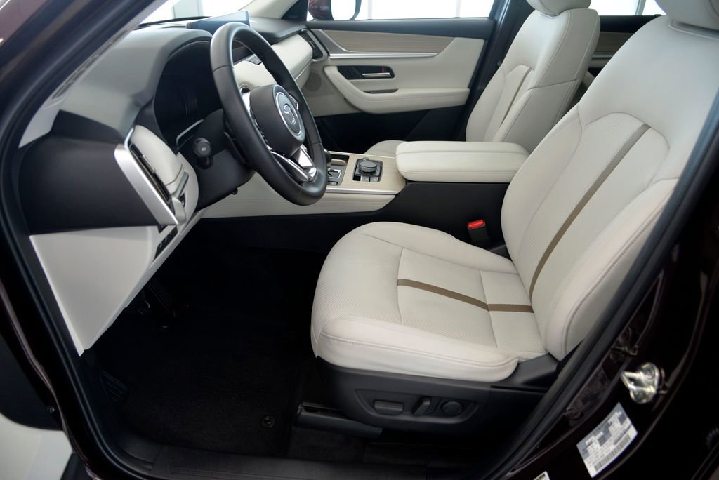 Used 2025 MAZDA CX-90 Plug-In Hybrid w/ Premium Plus image 15