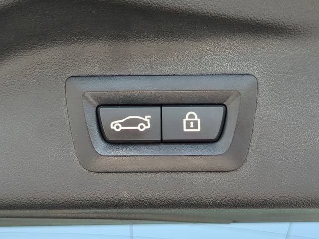 Used 2021 BMW X7 xDrive40i w/ Premium Package AWD/4WD image 13