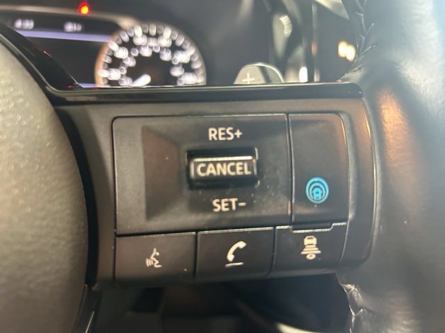 Used 2023 Nissan Pathfinder SL AWD/4WD image 29