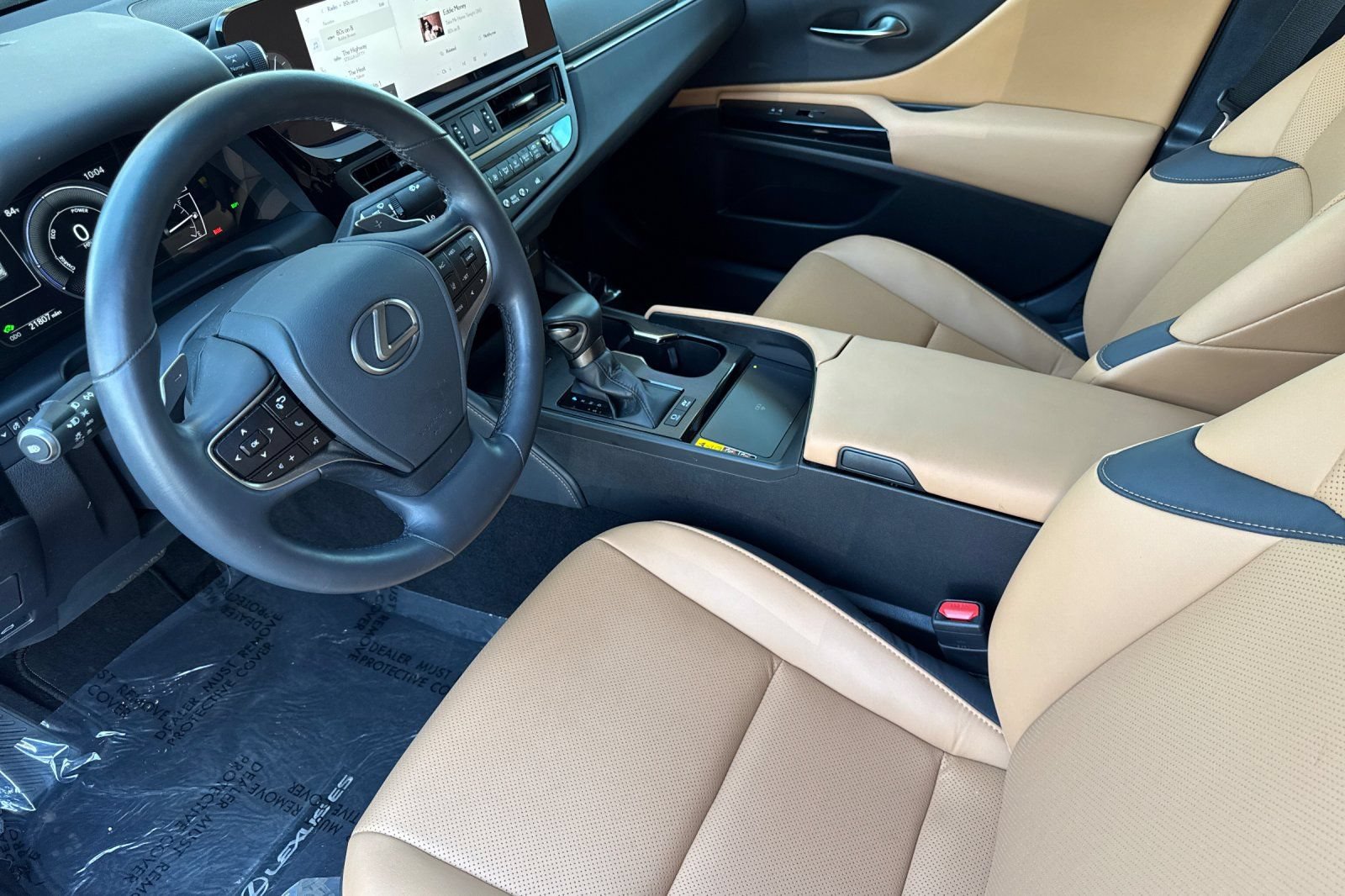 Certified 2025 Lexus ES 300h w/ Premium Package FWD image 11