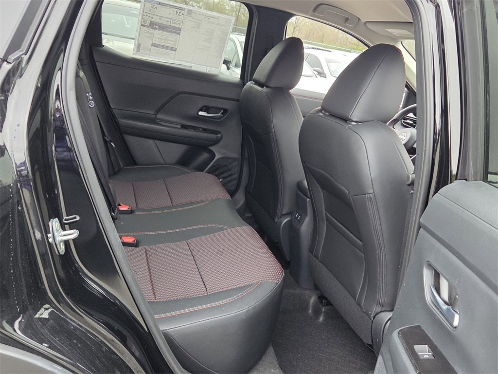 New 2026 Nissan Kicks SR image 12