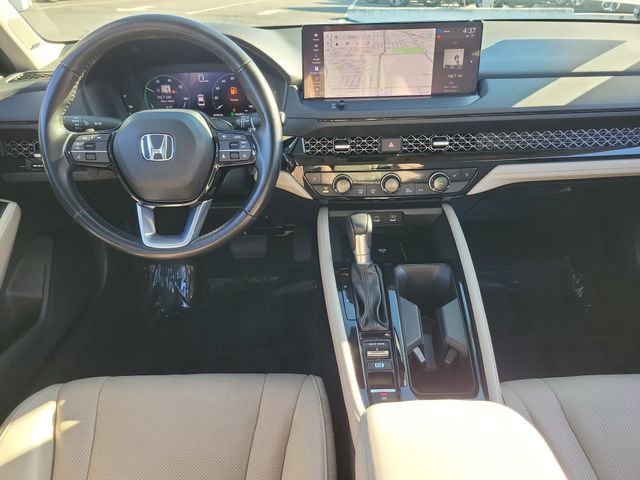 Used 2024 Honda Accord Touring image 10