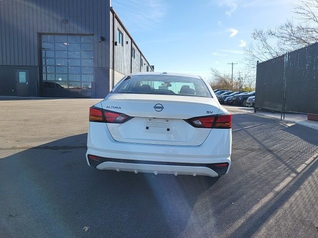 Used 2023 Nissan Altima 2.5 SV image 4