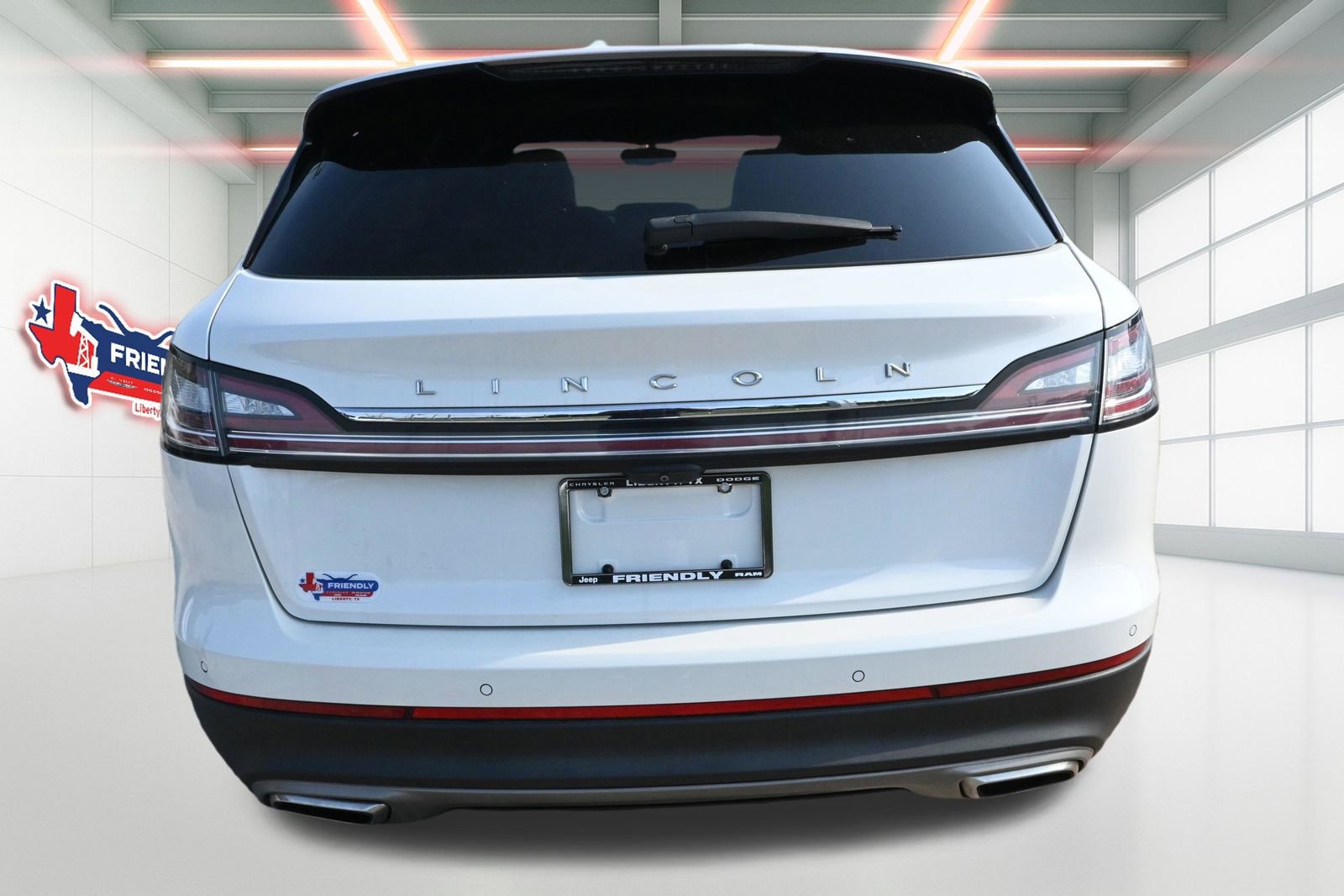 Used 2022 Lincoln Nautilus Reserve w/ Equipment Group 201A FWD image 31