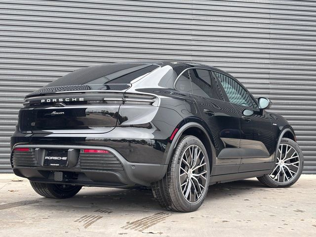 New 2026 Porsche Macan Electric RWD image 7