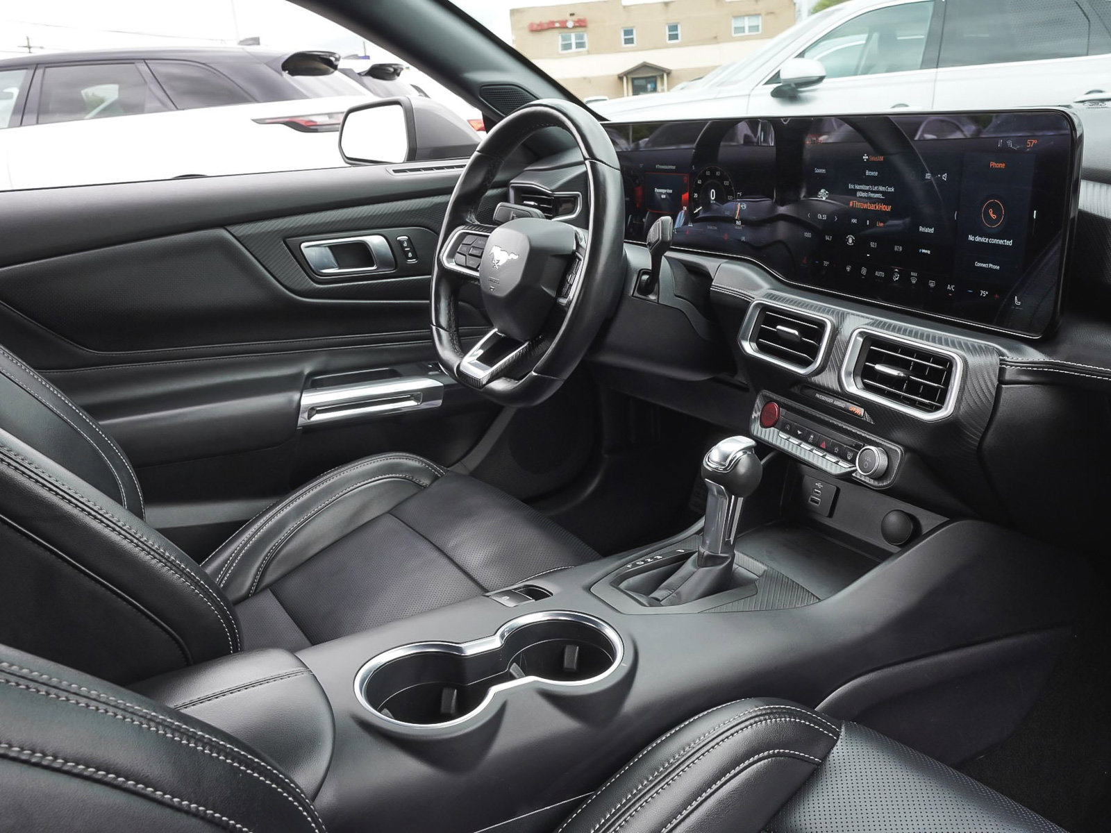 Used 2025 Ford Mustang Premium RWD image 34