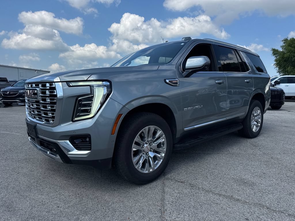 Used 2025 GMC Yukon Denali AWD/4WD image 4