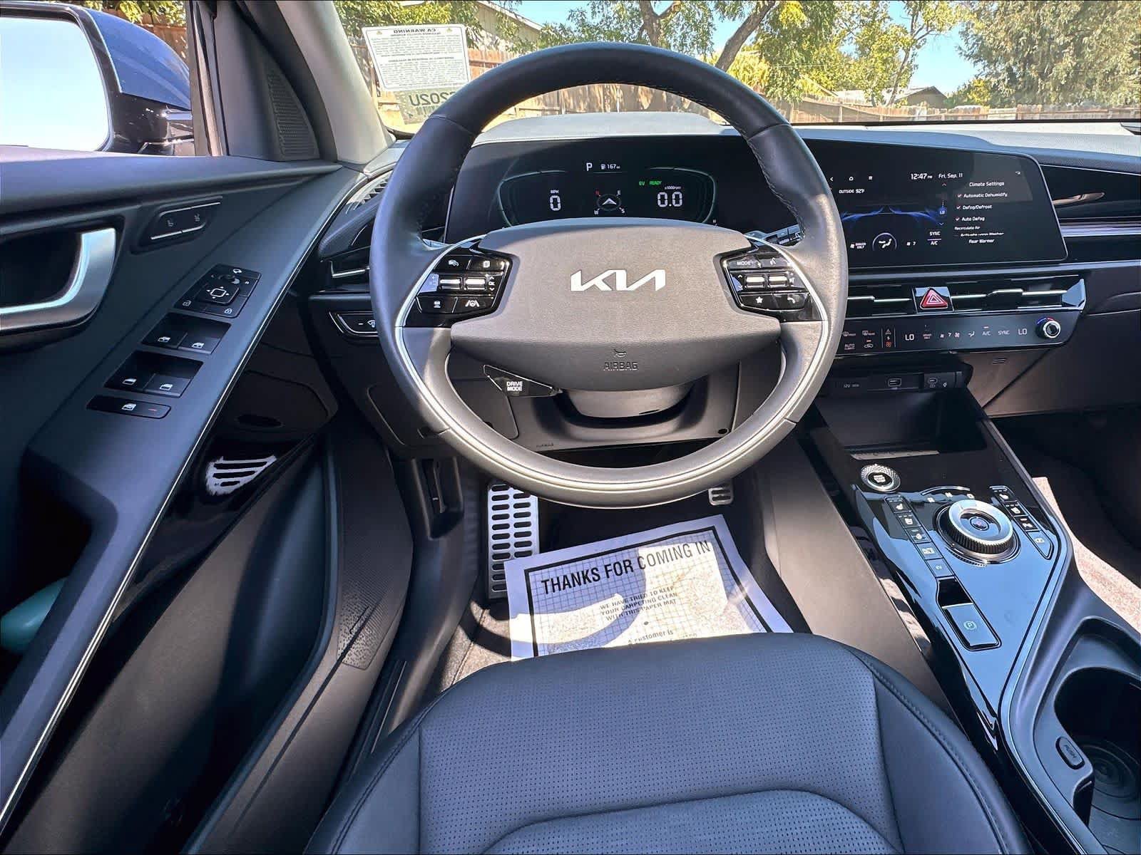 Used 2024 Kia Niro SX Touring FWD image 8