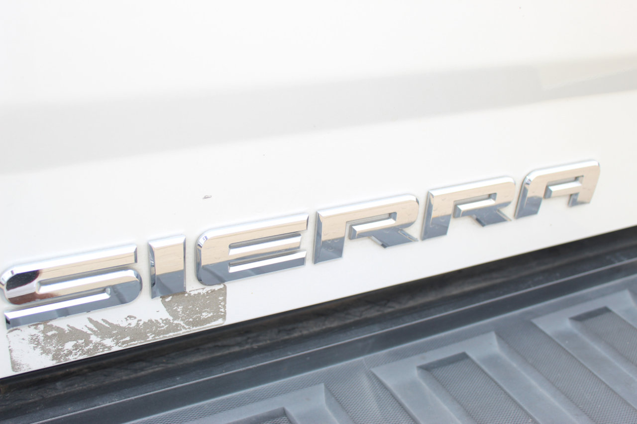 Used 2016 GMC Sierra 1500 Denali w/ Enhanced Driver Alert Package image 5