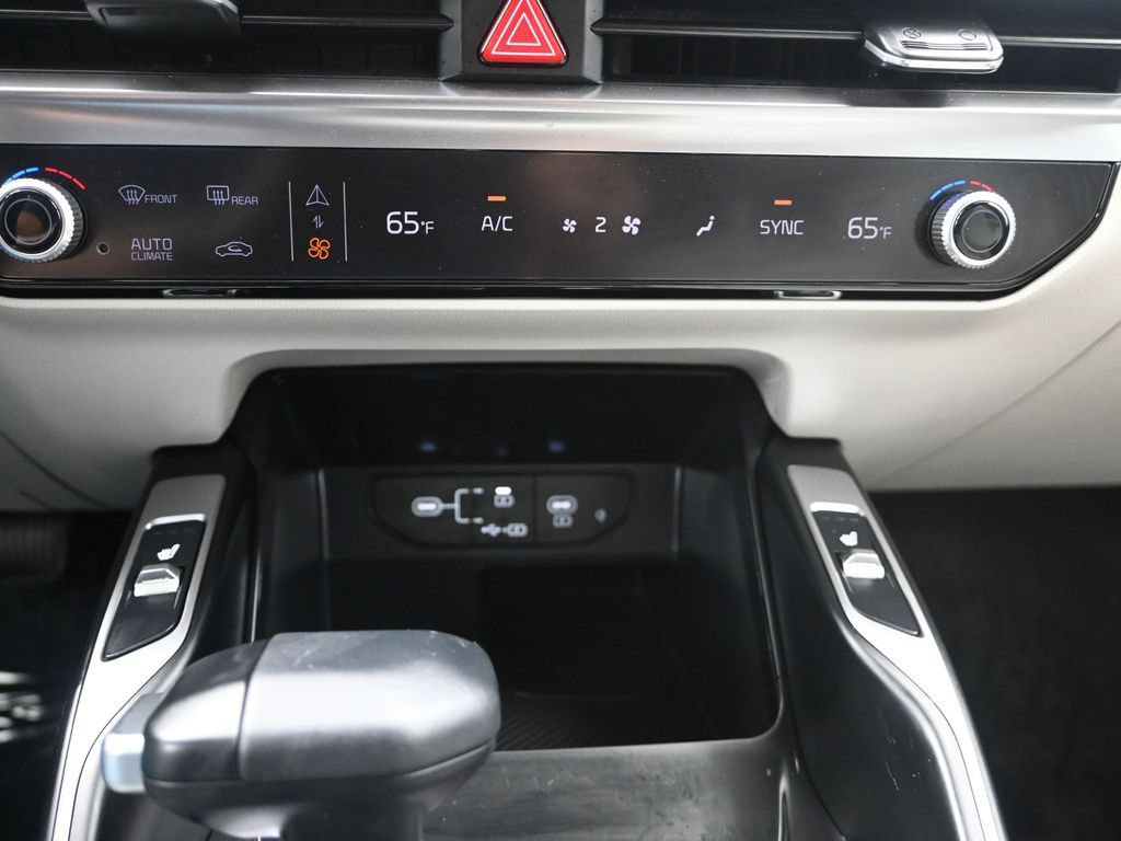 New 2025 Kia Sorento S w/ Panoramic Sunroof Package FWD image 14