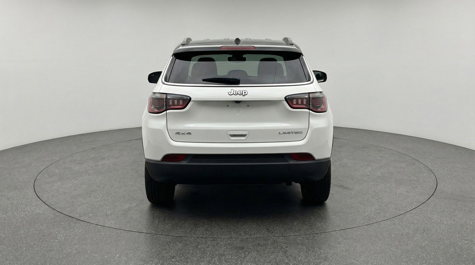 Used 2025 Jeep Compass Limited image 7