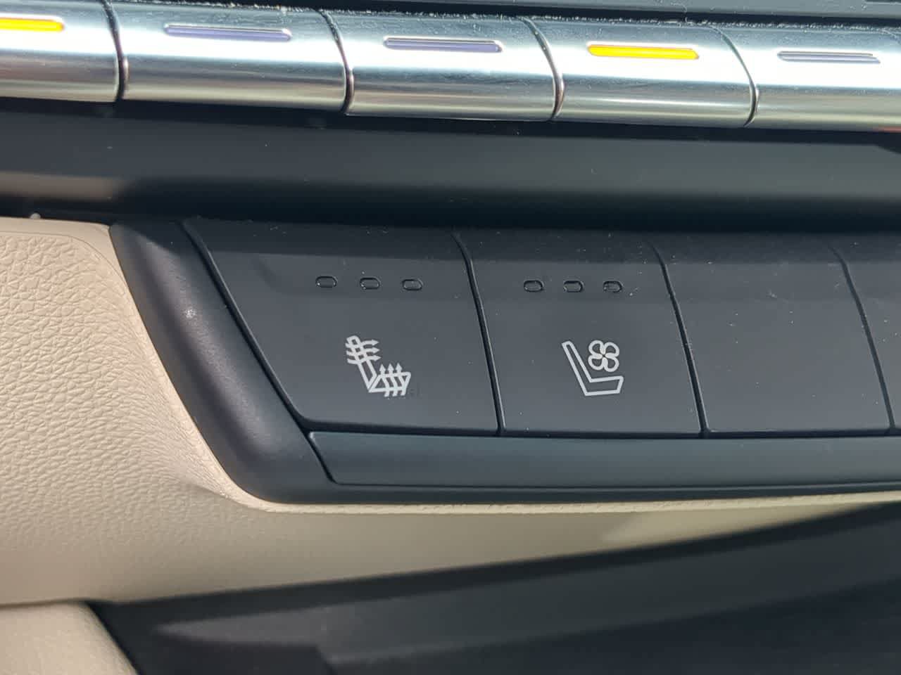 Used 2025 Cadillac CT4 Premium Luxury RWD image 36