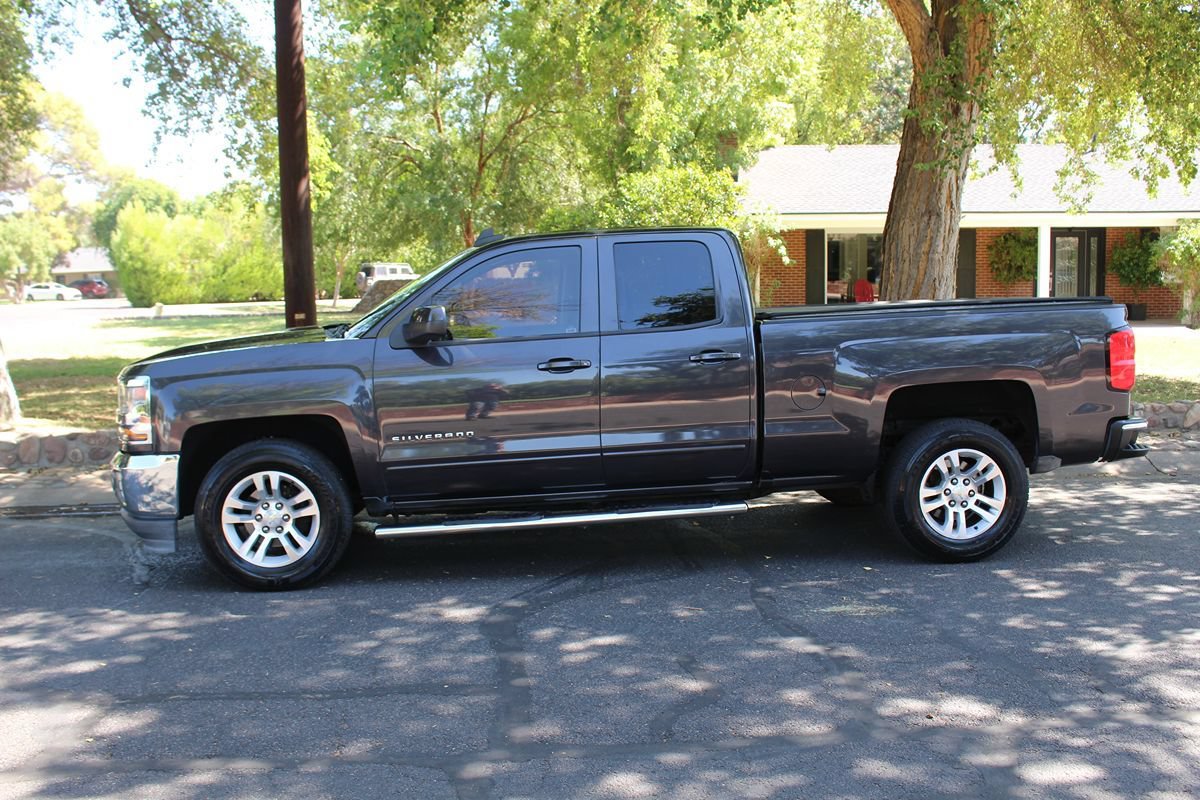 Used 2016 Chevrolet Silverado 1500 LT w/ All Star Edition RWD image 2
