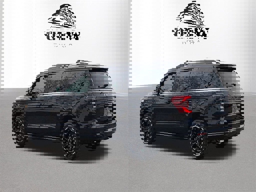 Used 2024 Ford Expedition Limited image 6