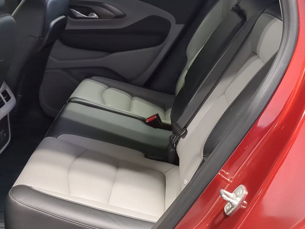 Used 2023 GMC Terrain SLT w/ LPO, Floor Liner Package AWD/4WD image 23