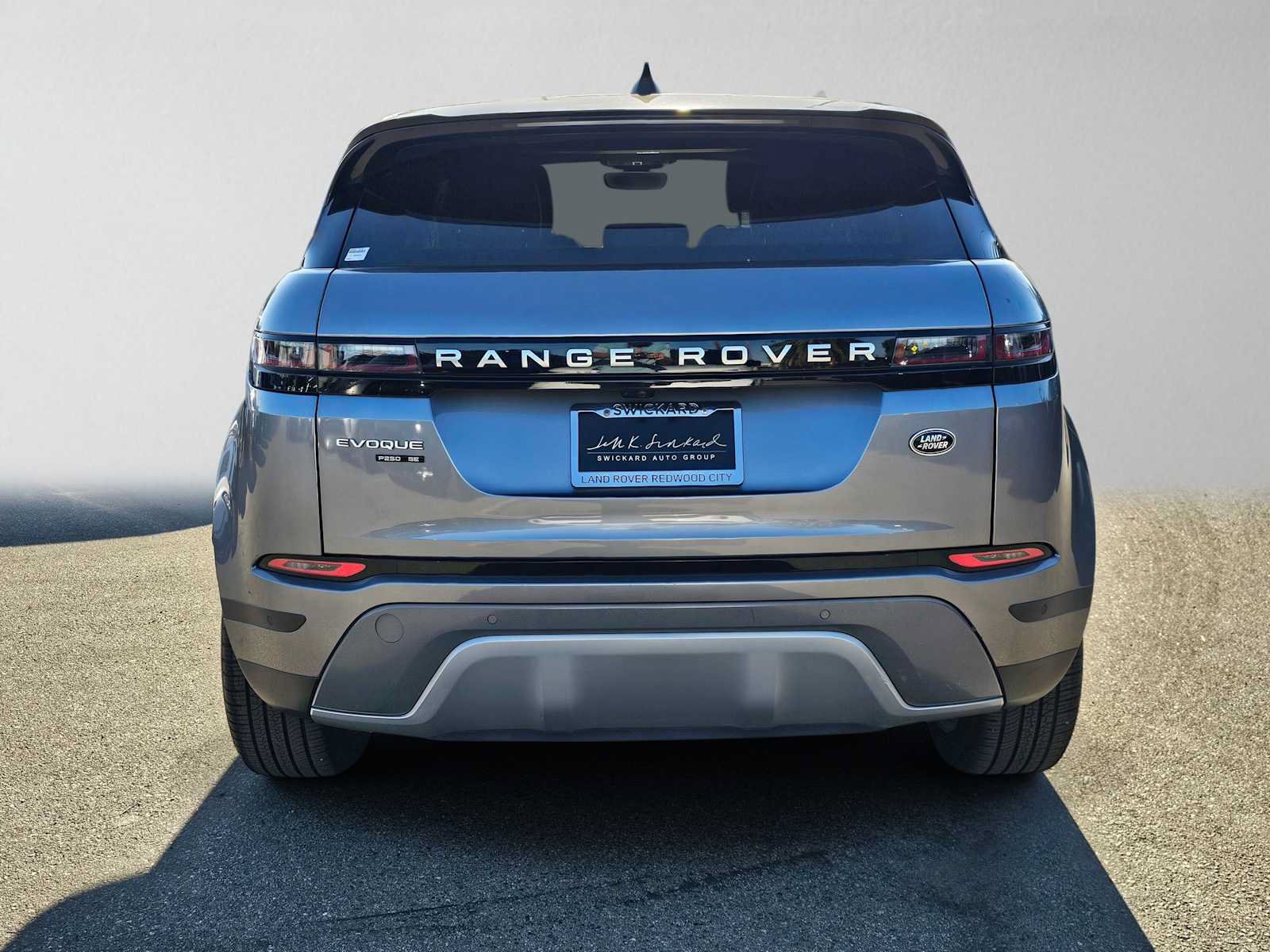 Used 2020 Land Rover Range Rover Evoque SE AWD/4WD image 4
