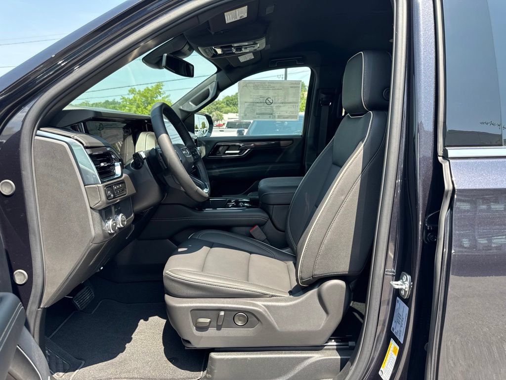 New 2026 GMC Yukon XL Elevation w/ LPO, Elevation Black Package RWD image 15