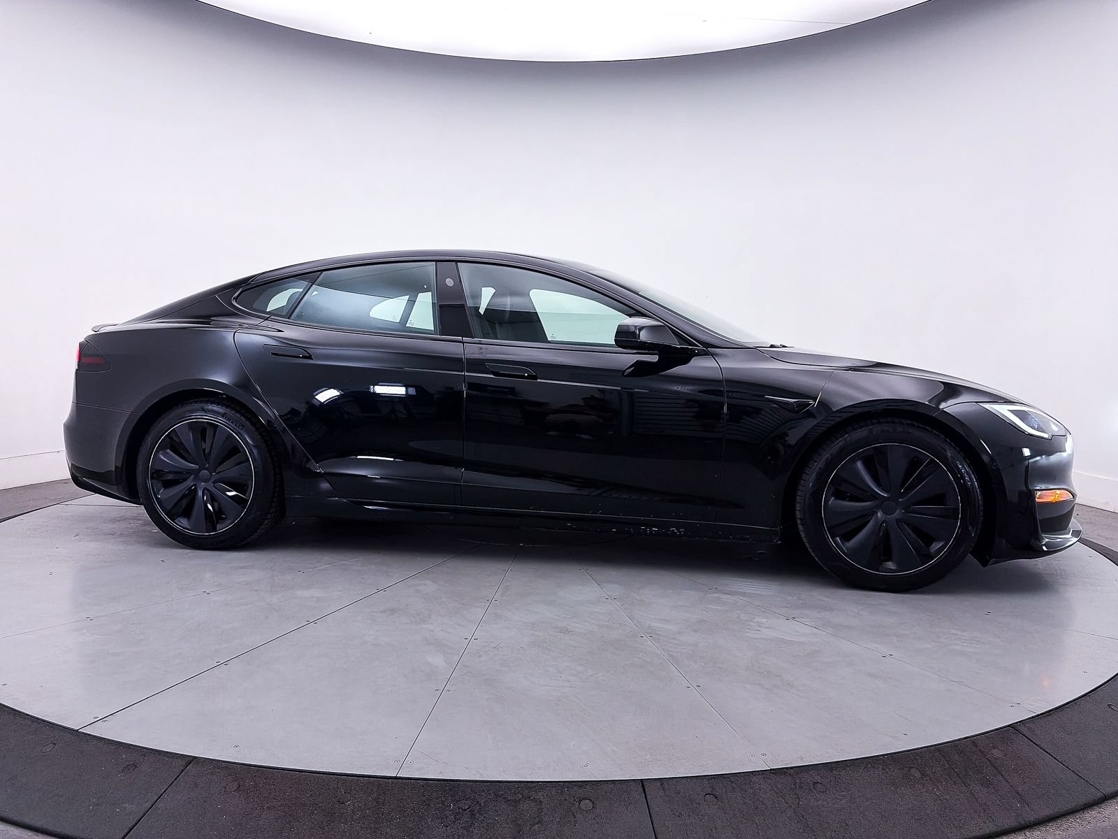 Used 2022 Tesla Model S Plaid AWD/4WD image 38