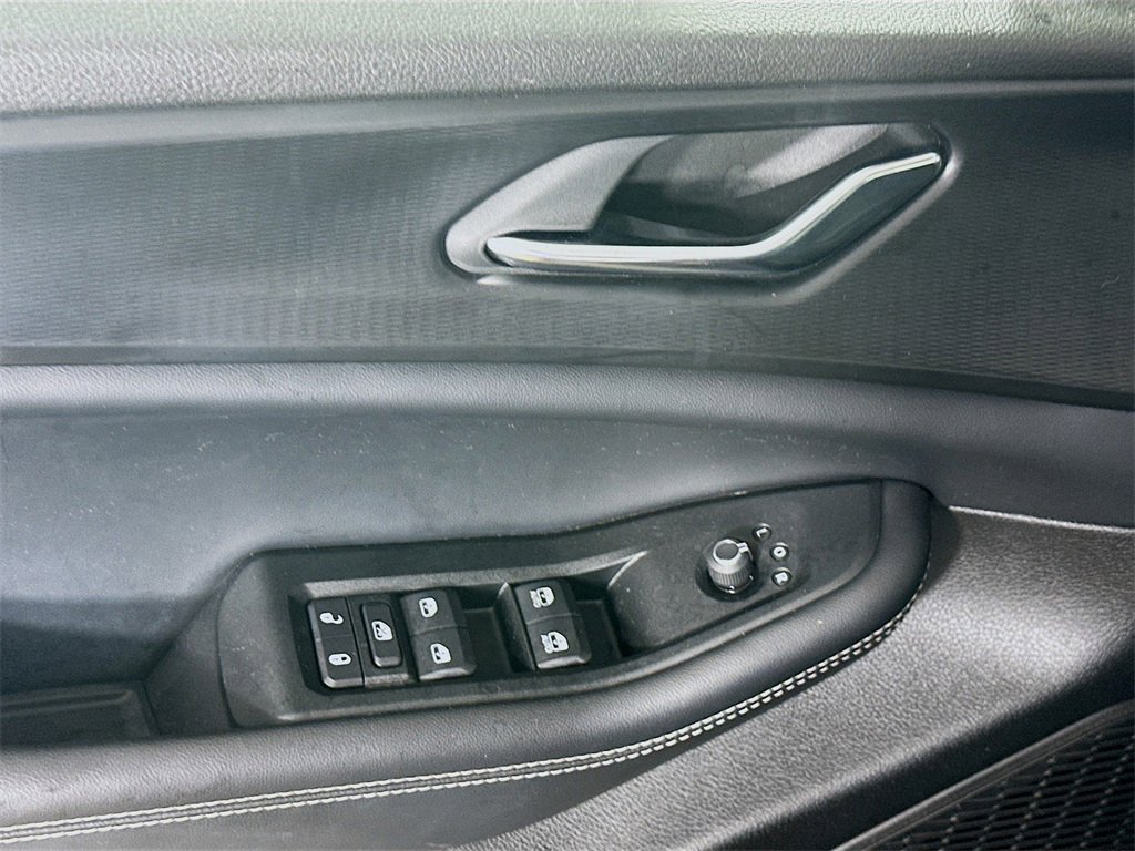 Used 2024 Jeep Grand Cherokee Laredo w/ Luxury Tech Group I image 24