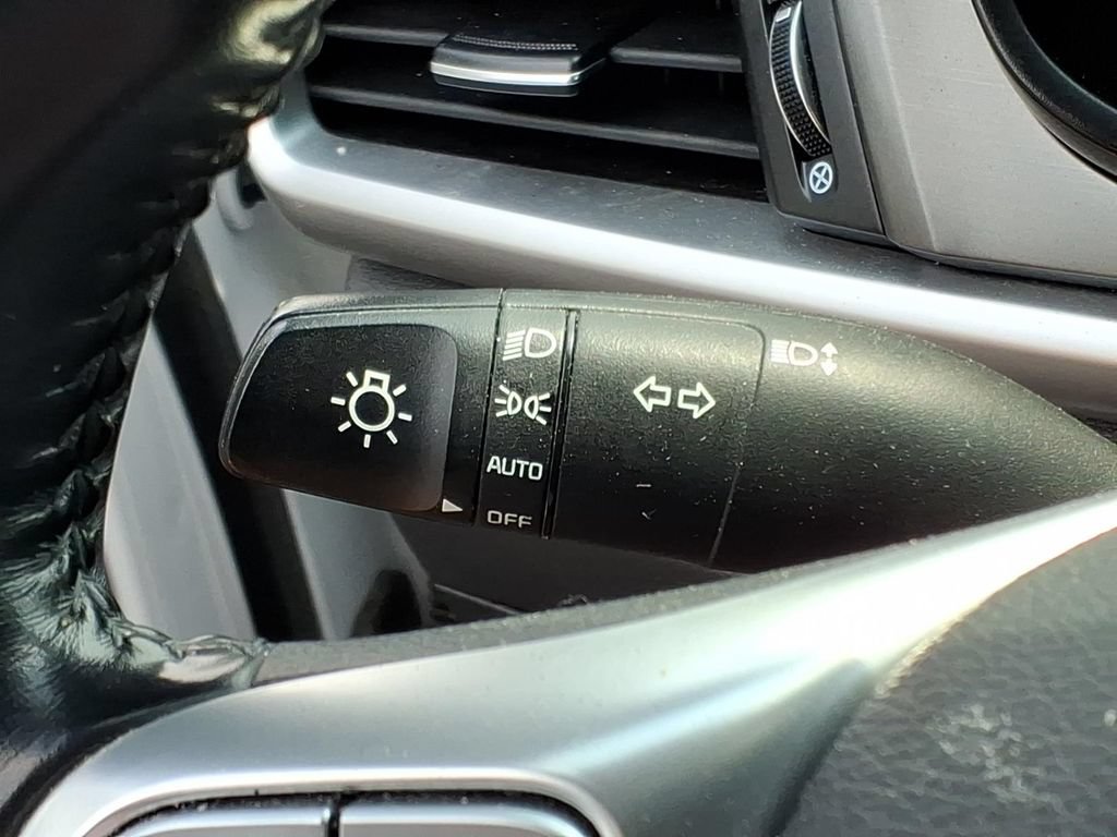 Used 2020 Kia Telluride LX FWD image 18