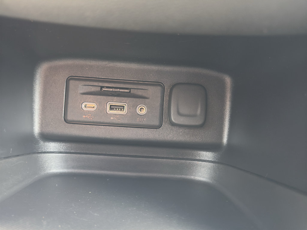 Used 2020 Chevrolet Equinox LT AWD/4WD image 23