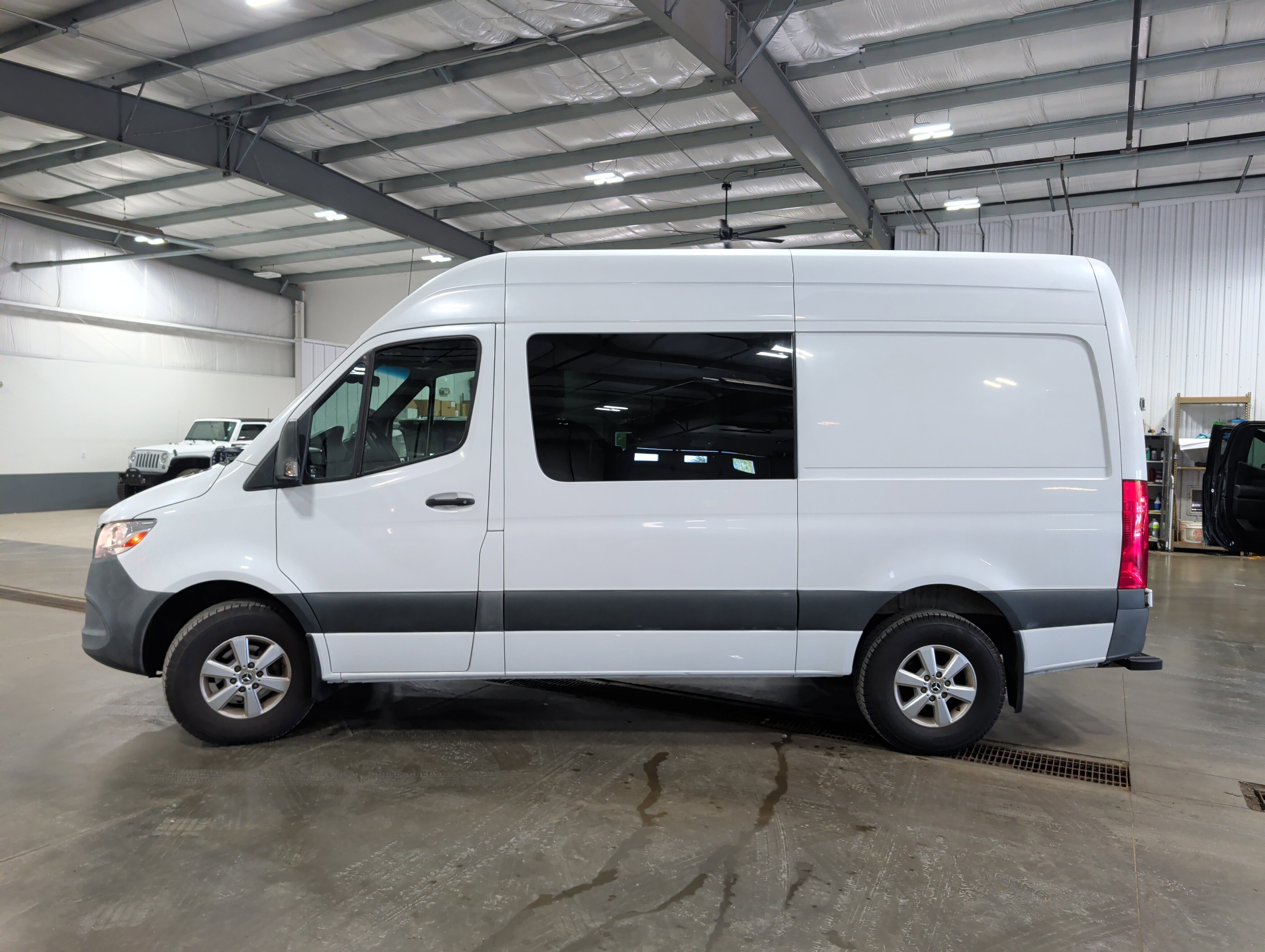 Used 2019 Mercedes-Benz Sprinter 144 image 5