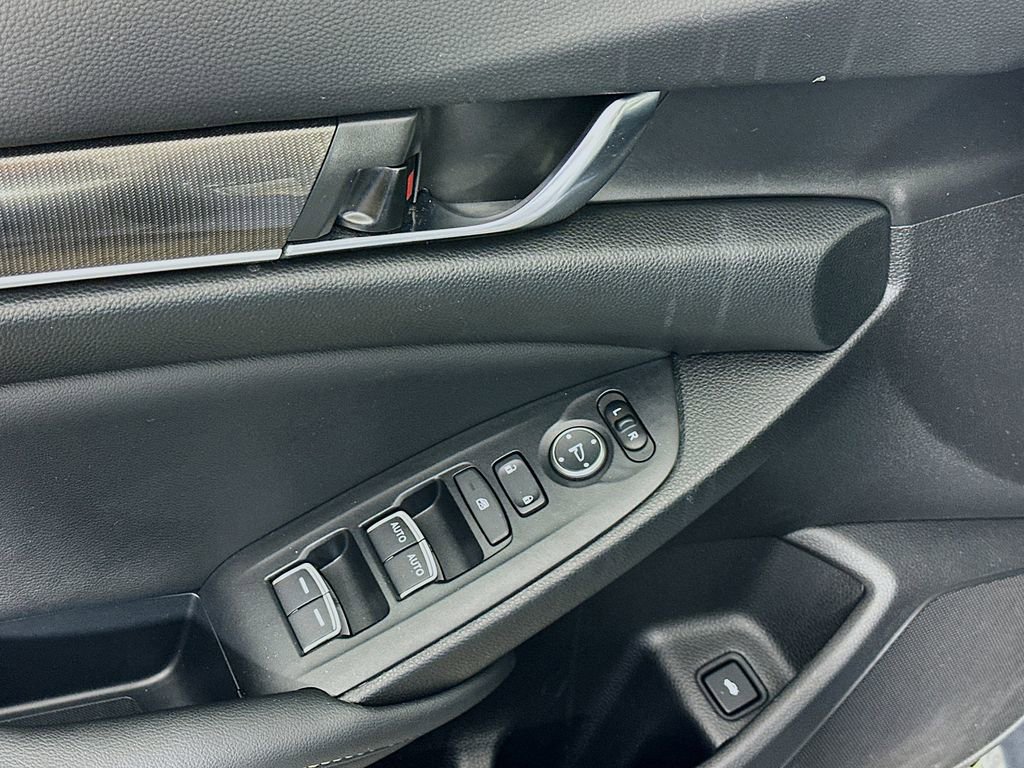 Used 2022 Honda Accord Sport image 23