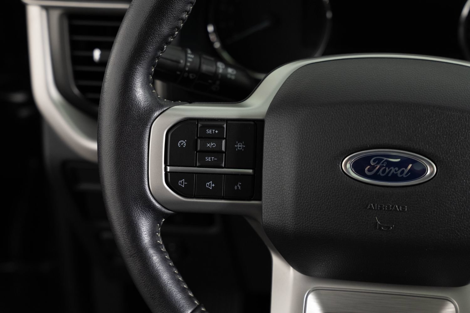 Used 2023 Ford Expedition Max XLT AWD/4WD image 34