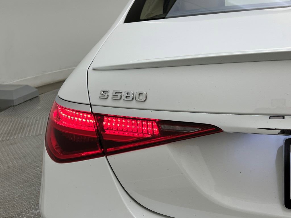 Used 2024 Mercedes-Benz S 580 4MATIC Sedan image 8