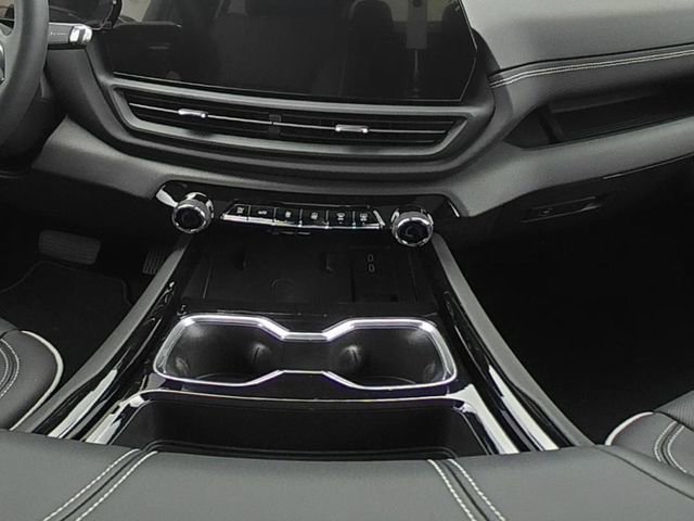 New 2026 Chevrolet Silverado EV LT AWD/4WD image 29