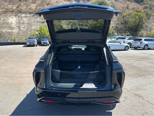 New 2026 Cadillac Lyriq V image 31