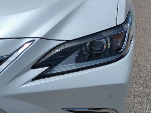 Certified 2024 Lexus ES 350 w/ Technology Package FWD image 10
