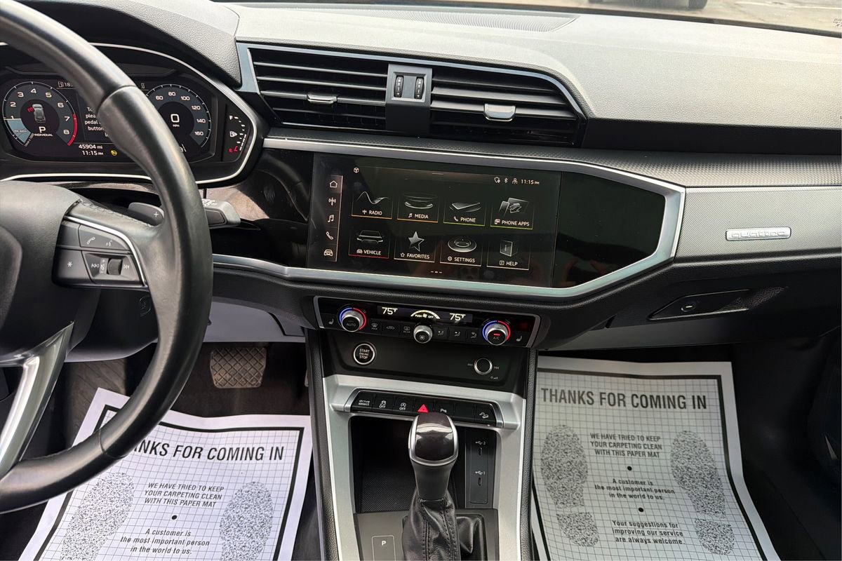 Used 2023 Audi Q3 2.0T Premium image 13