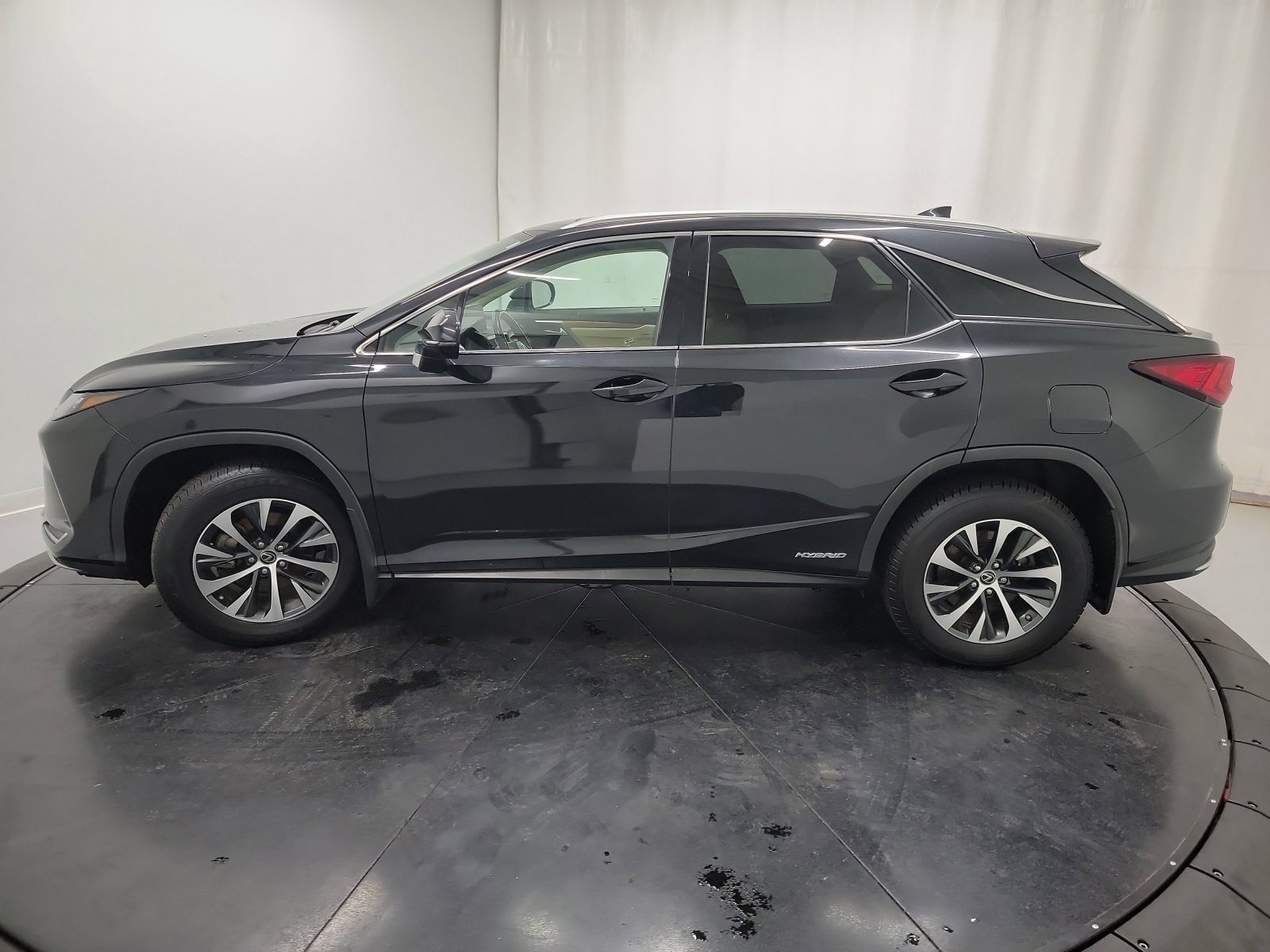 Used 2020 Lexus RX 450h AWD w/ Premium Package image 4