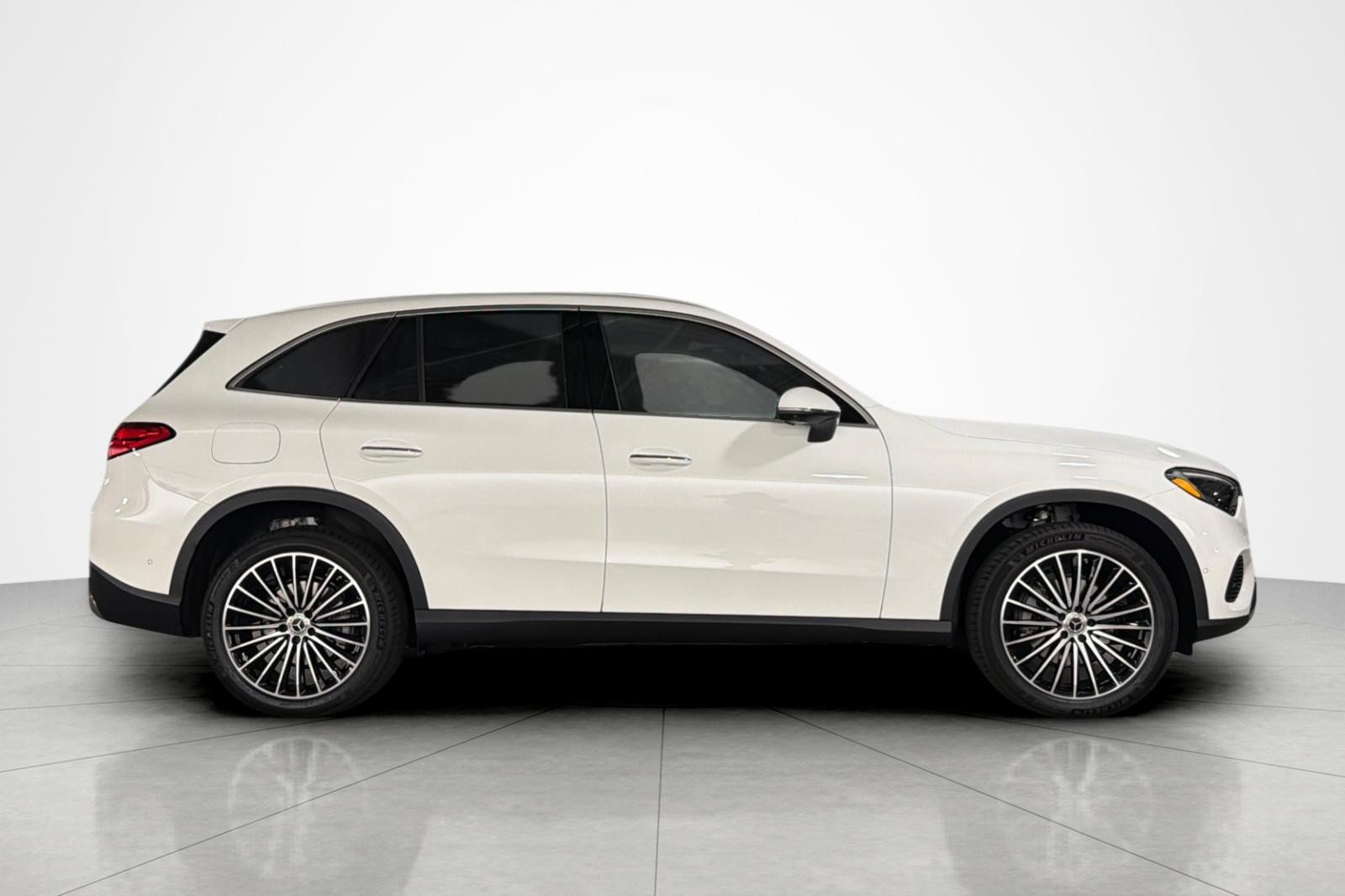 New 2027 Mercedes-Benz GLC 300 image 6
