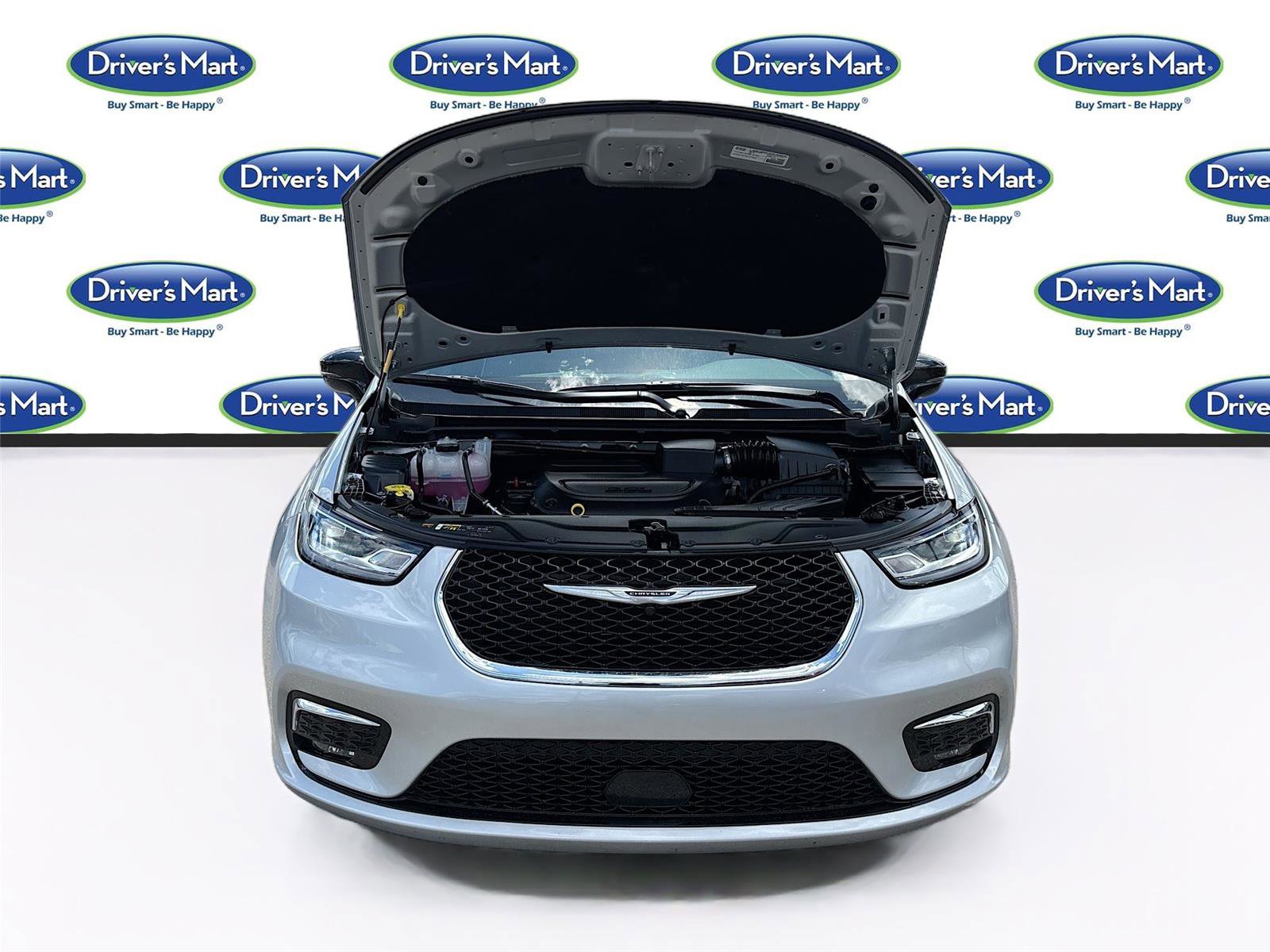 Used 2026 Chrysler Pacifica Limited FWD image 35