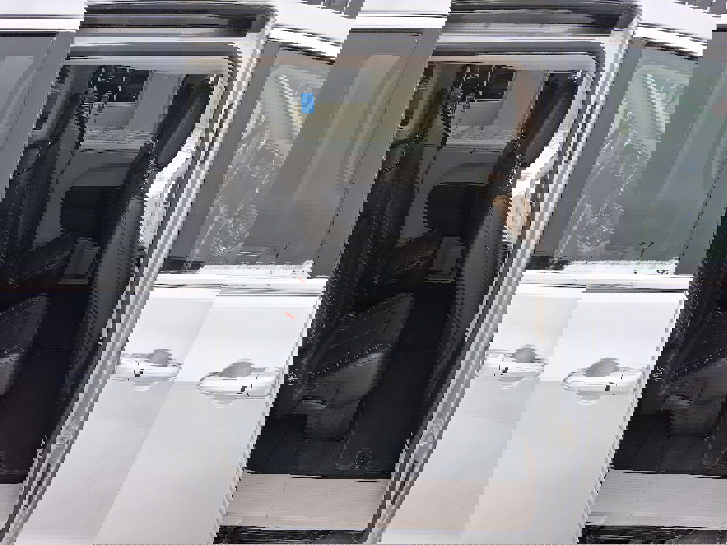 Used 2024 Chrysler Pacifica Touring-L image 18