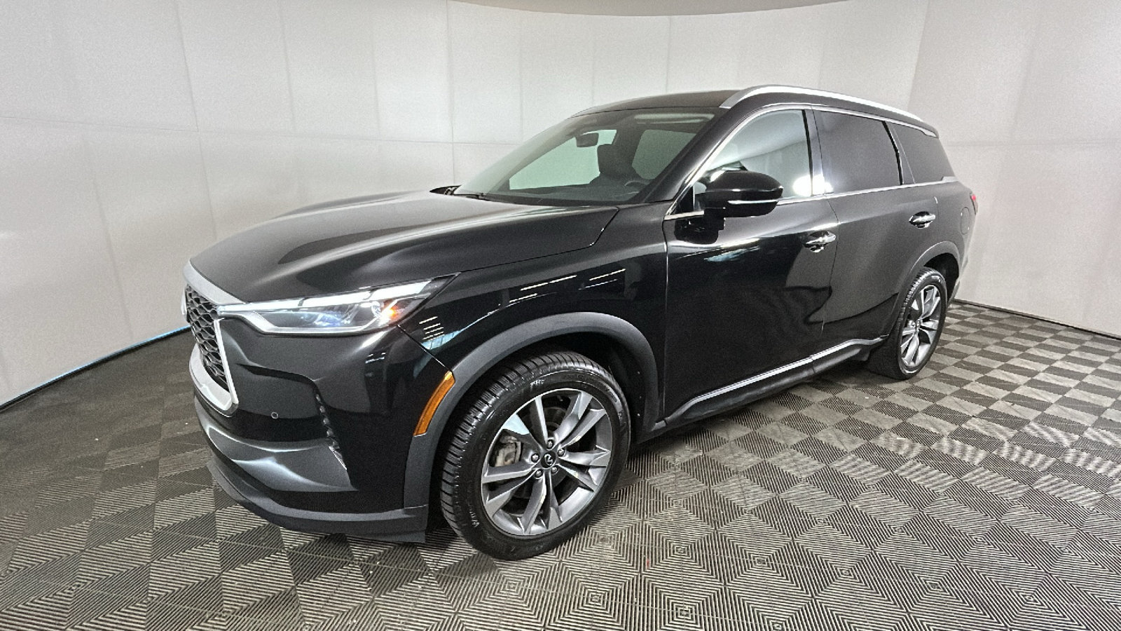 Used 2024 INFINITI QX60 Luxe AWD/4WD image 6