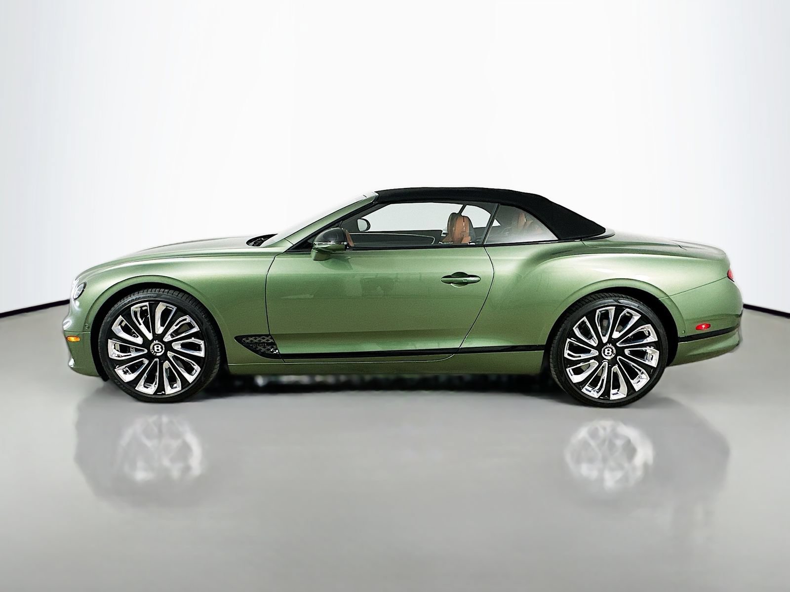 Used 2024 Bentley Continental GT Mulliner AWD/4WD image 11