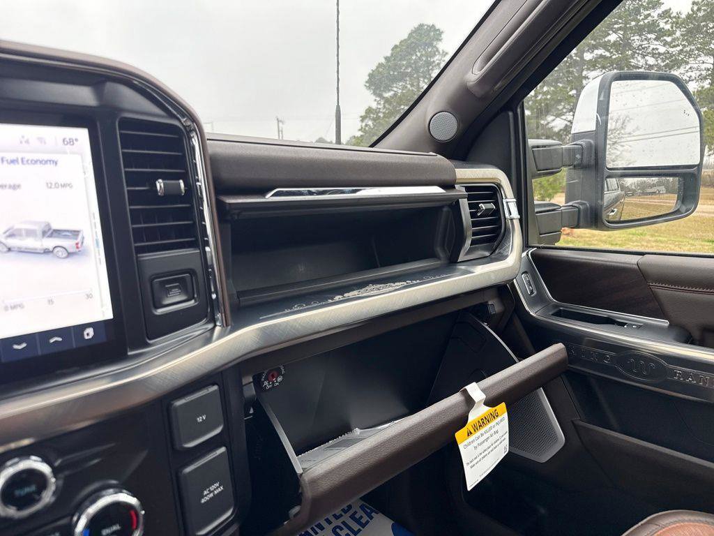 New 2026 Ford F250 King Ranch w/ Chrome Package AWD/4WD image 41