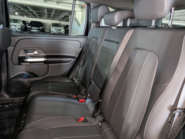 Used 2025 Mercedes-Benz GLB 250 image 20
