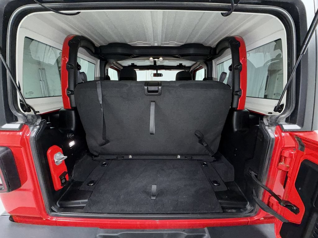 Used 2020 Jeep Wrangler Rubicon w/ Cold Weather Group AWD/4WD image 16