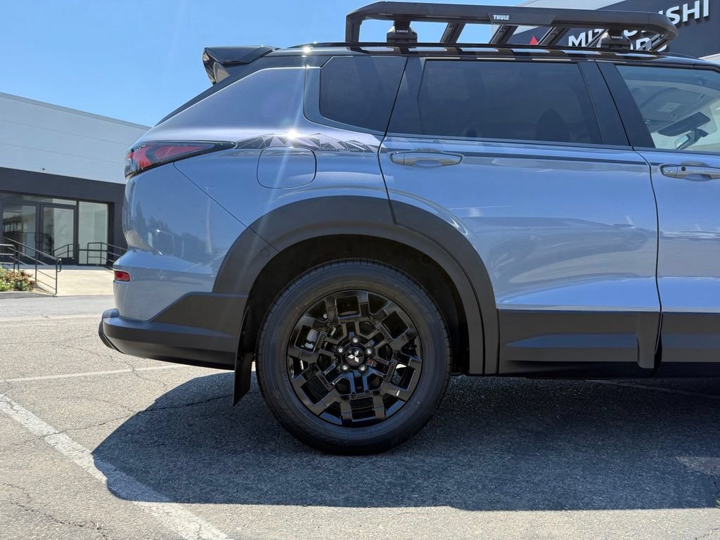 New 2026 Mitsubishi Outlander AWD image 15