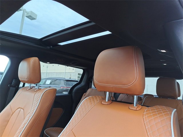 New 2026 Chrysler Pacifica Pinnacle w/ Trailer Tow Group image 11