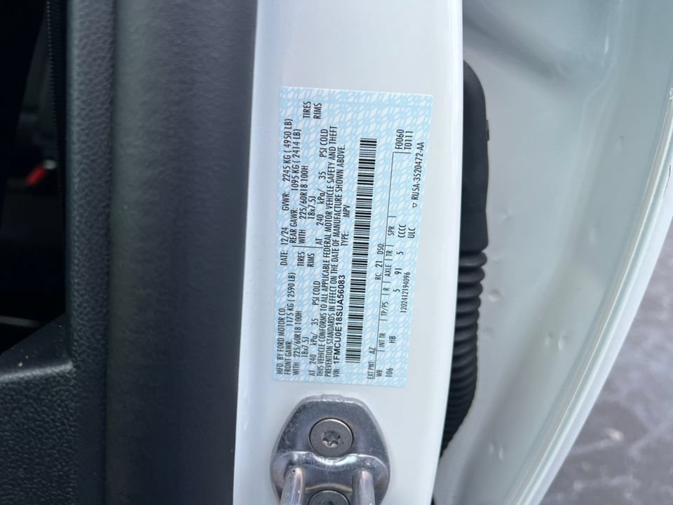 New 2025 Ford Escape SE w/ Class II Trailer Tow Package FWD image 17
