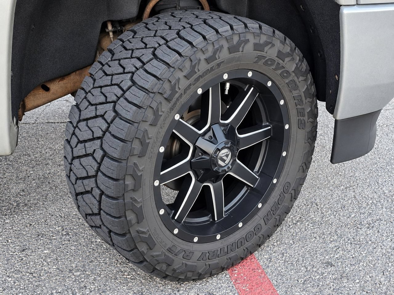 Used 2018 GMC Sierra 1500 SLT AWD/4WD image 12