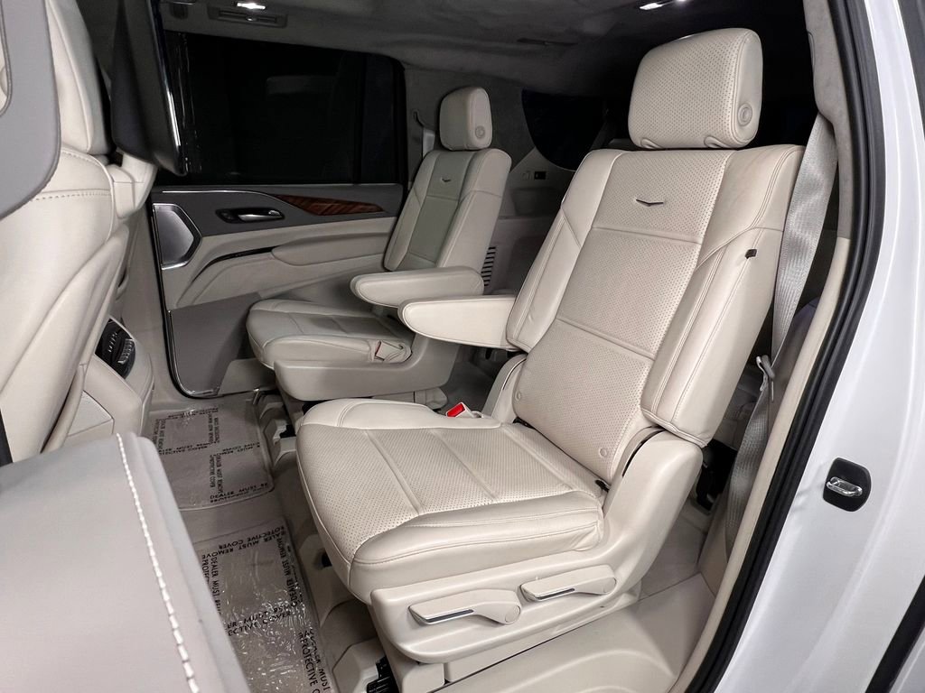 Used 2022 Cadillac Escalade ESV Sport Platinum AWD/4WD image 24
