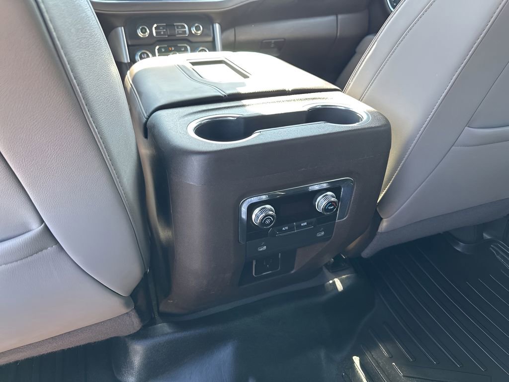 Used 2023 GMC Yukon XL SLT RWD image 22