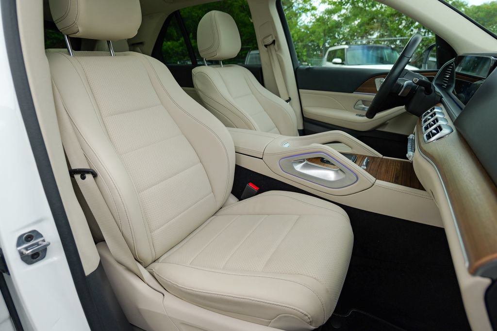 Used 2025 Mercedes-Benz GLE 450e 4MATIC image 39